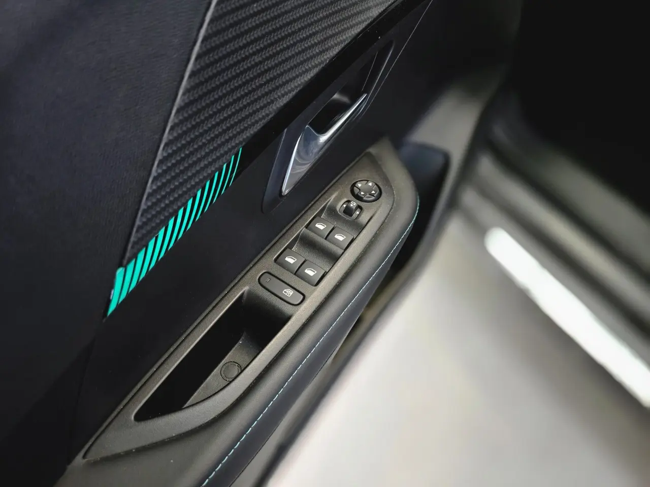 Billede 9 - Peugeot 208 1,2 PureTech 100 Flash EAT8