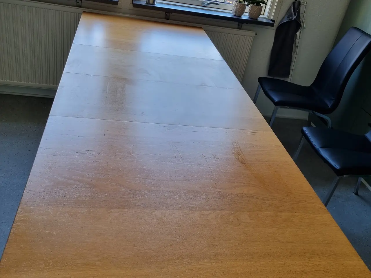 Billede 6 - Spisebord m. tillægsplader