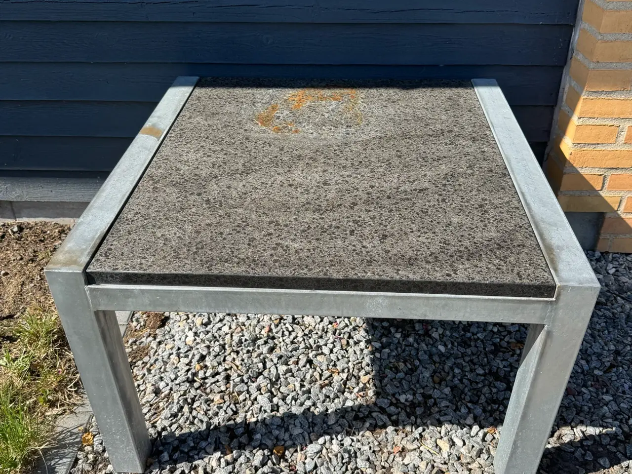 Billede 1 - Havebord med granitplade