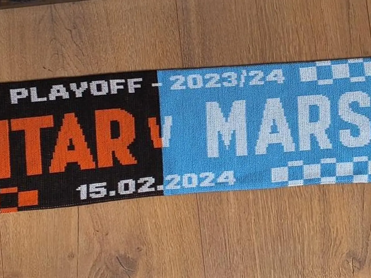 Billede 3 - NYT SHAKHTAR DONETSK HALSTØRKLÆDE, 150 CM