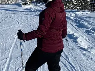 Skitøj (udlejes)