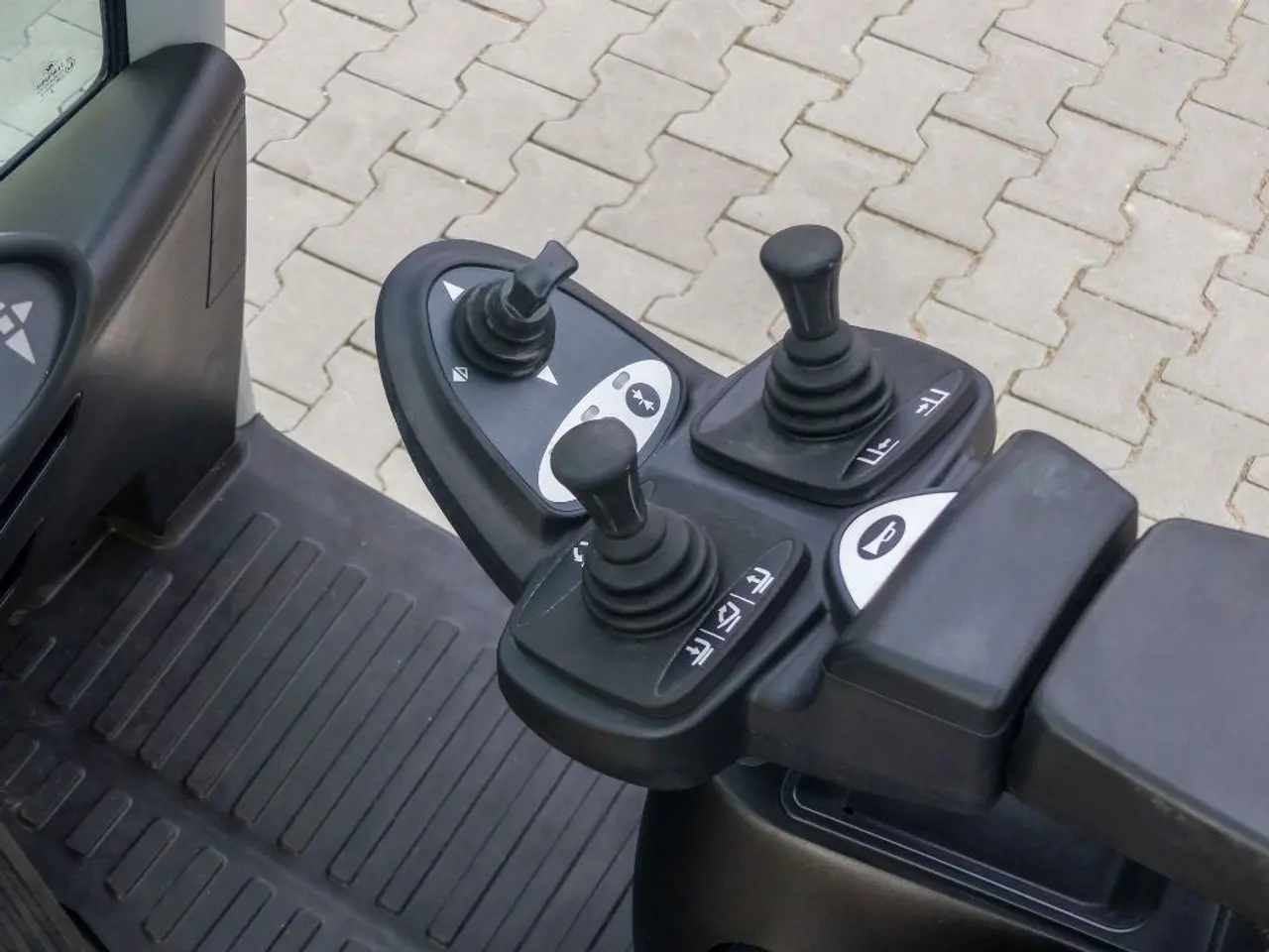 Billede 4 - Still RX 70-25 el-gaffeltruck - 2500 kg, 4200 mm - brugt