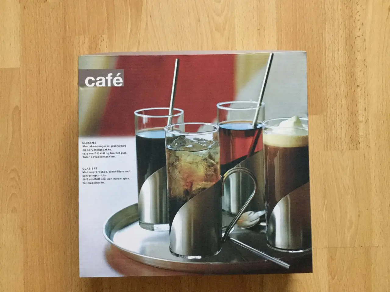 Billede 6 - *Nyt sæt*  4 Cafeglas - 4 Skeer - 1 Bakke
