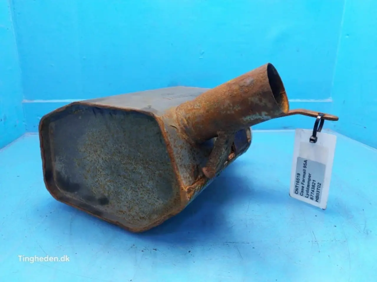 Billede 11 - Case Farmall 95A Lyddæmper 87743821