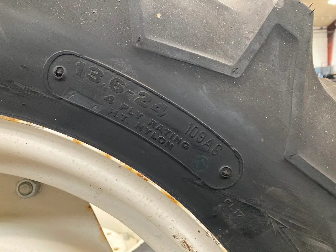 Billede 8 - Traktor hjul til Kompakt traktor 