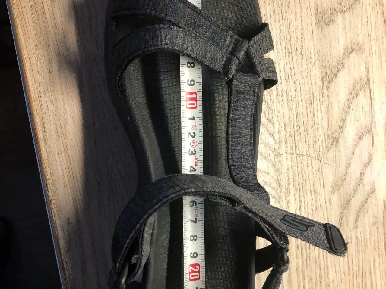 Billede 4 - Sketchers sandaler str 39.
