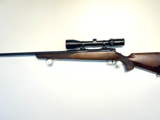 Carl Gustaf 3000 (Sauer 80) m. Swarovski
