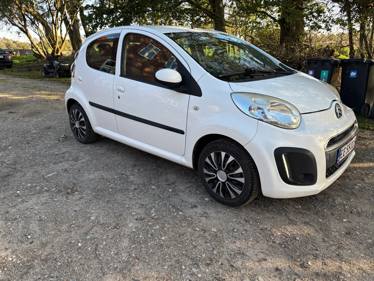 Billede 2 - Velkørende og nysynet Citroen C1 fra 2012