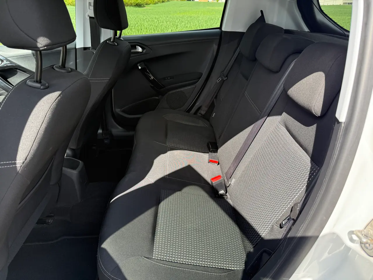 Billede 8 - Peugeot 208 allure i hvid med krom