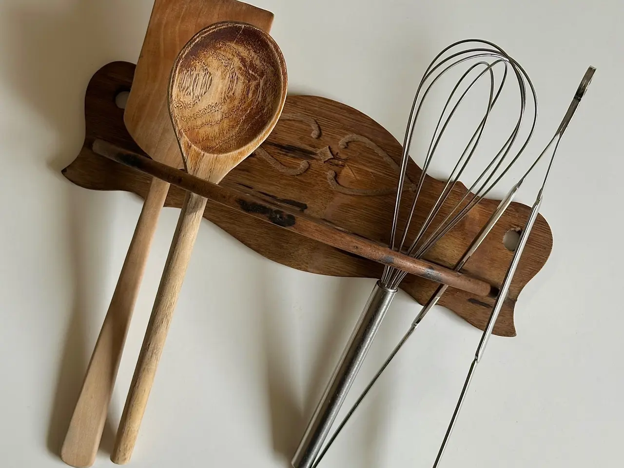 Billede 1 - Antik grydeskeholder, træ