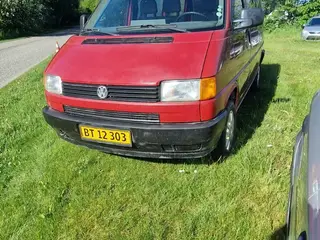 VW Transporter 2,4 D Allrounder Kassevogn