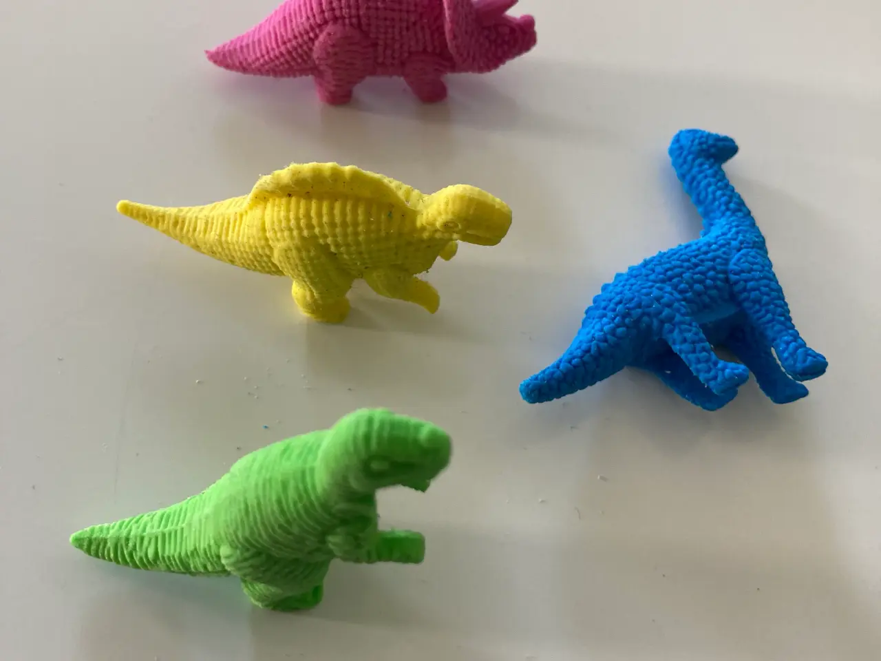 Billede 4 - Viskelædere - 2 x 4 stk. dinosaurer 