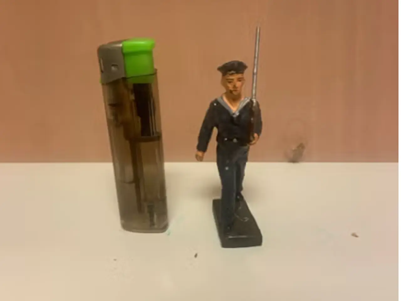Billede 1 - Marinesoldat i Lineol.