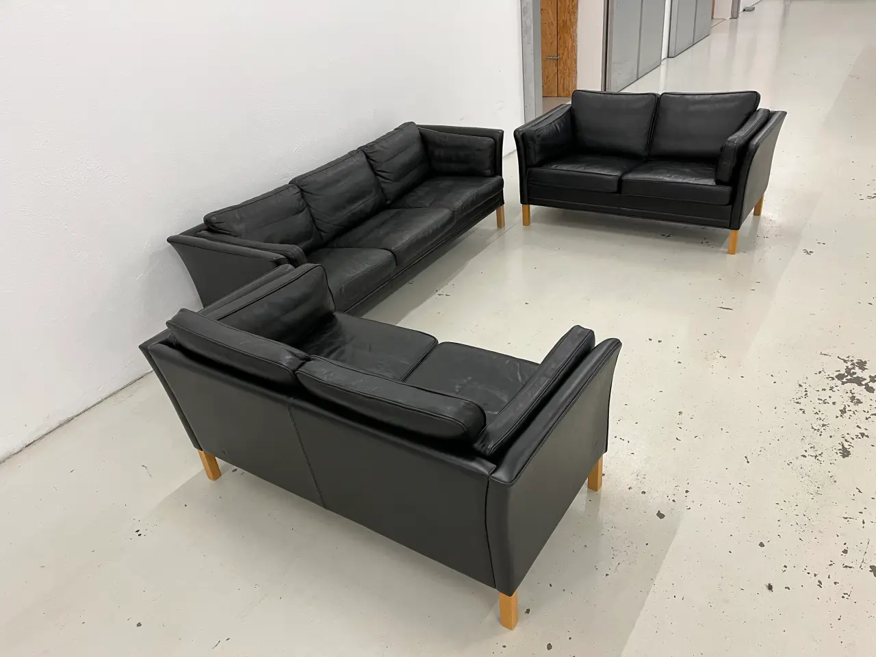 Billede 6 - Mogens Hansen MH2225 Sofagruppe i sort prestige.