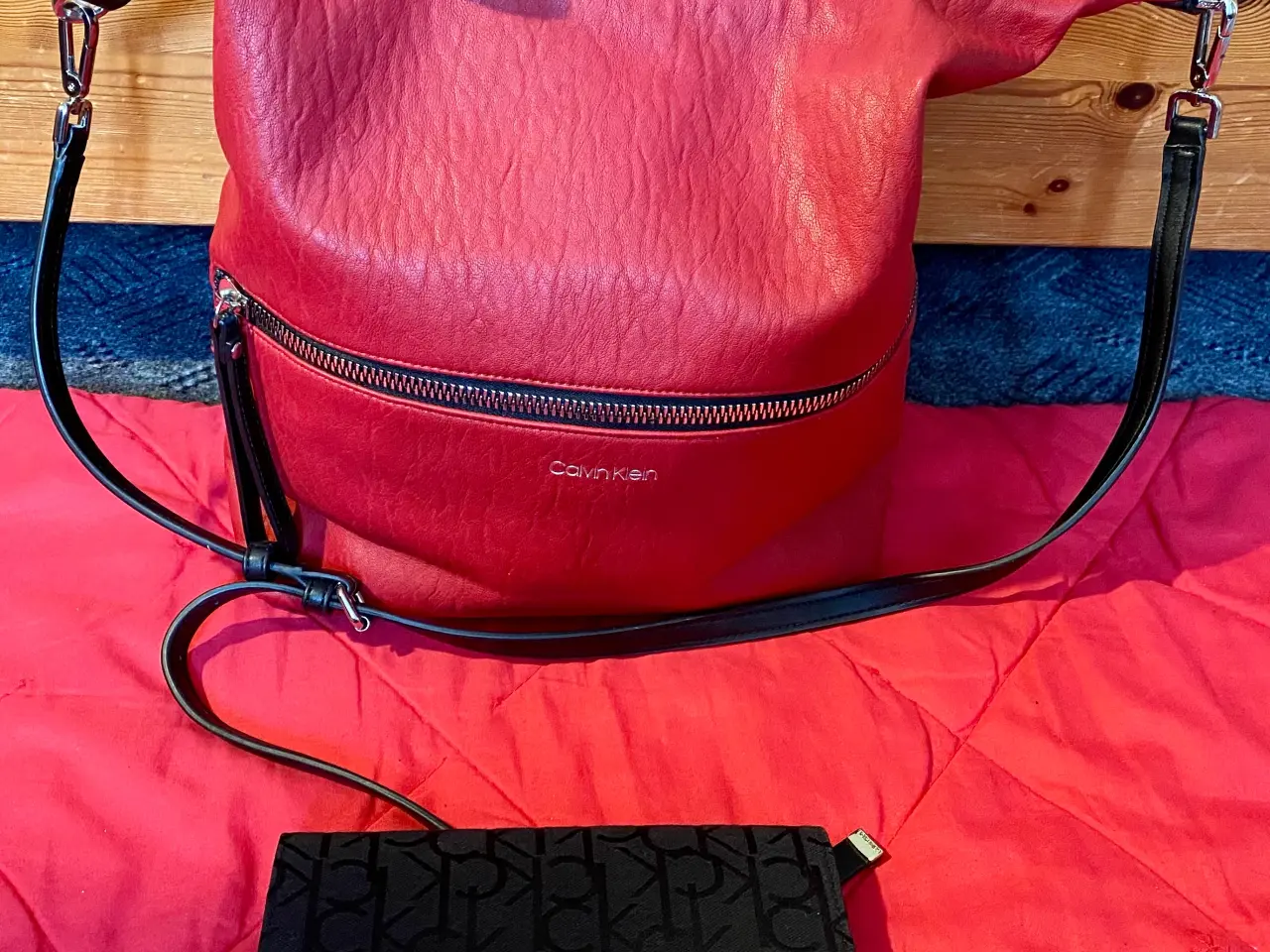 Billede 5 - CALVIN KLEIN taske og pung