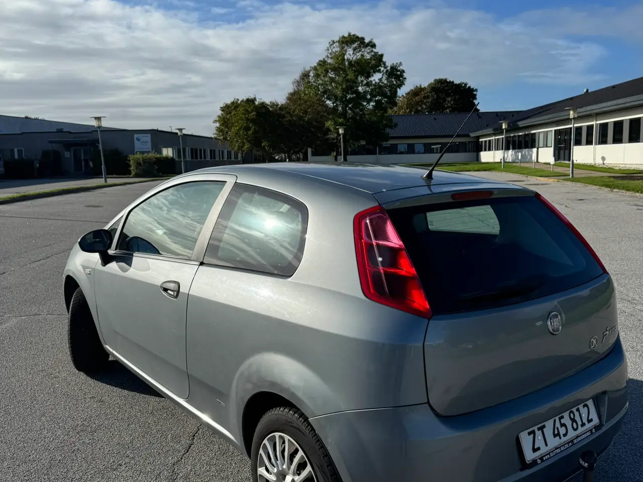 Billede 2 - Fiat Punto 1,2 65HK (lavt km tal)