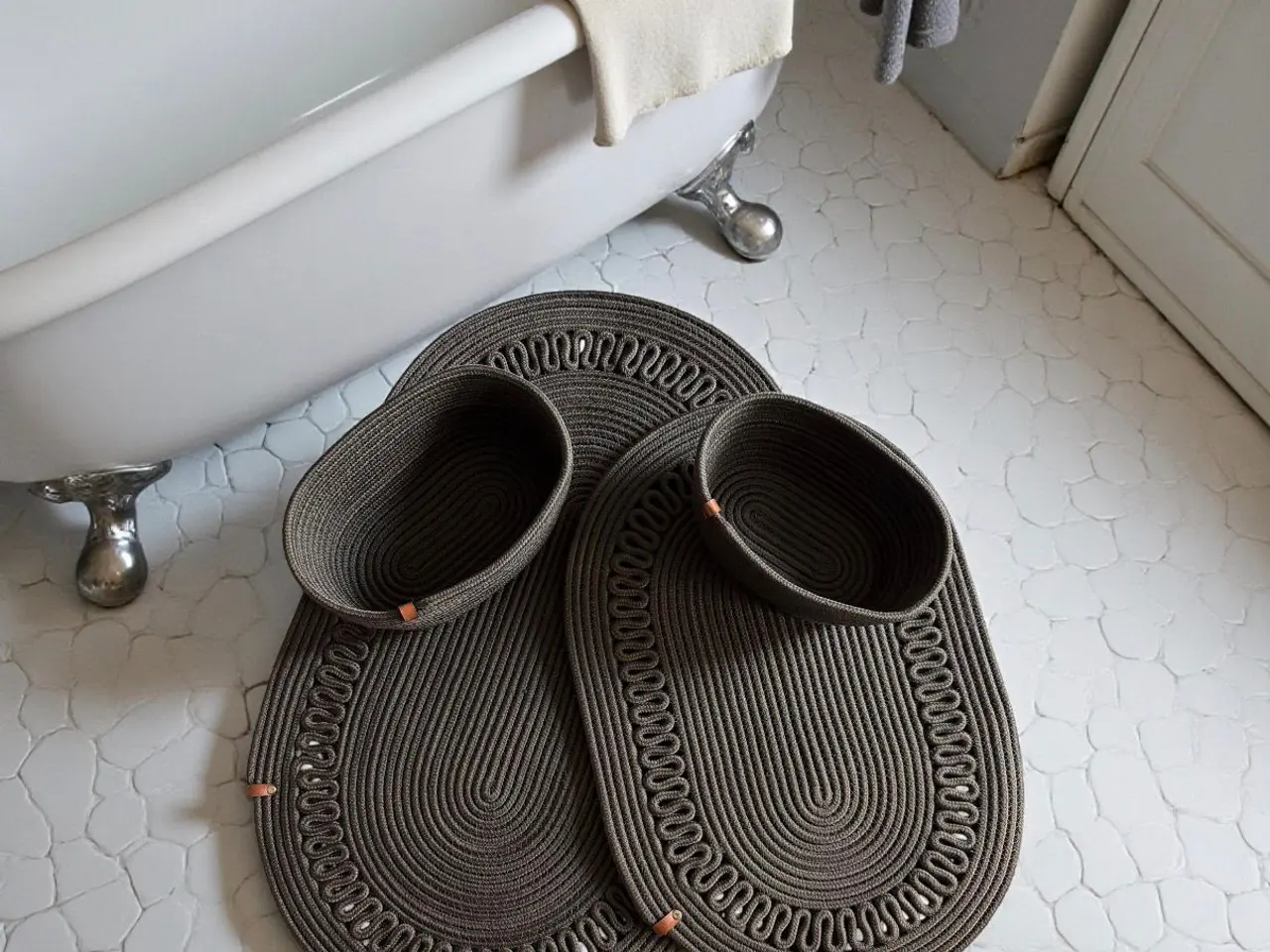 Billede 9 - 4-delt Boho badesæt – 2 ovale bademåtter & 2 kurve