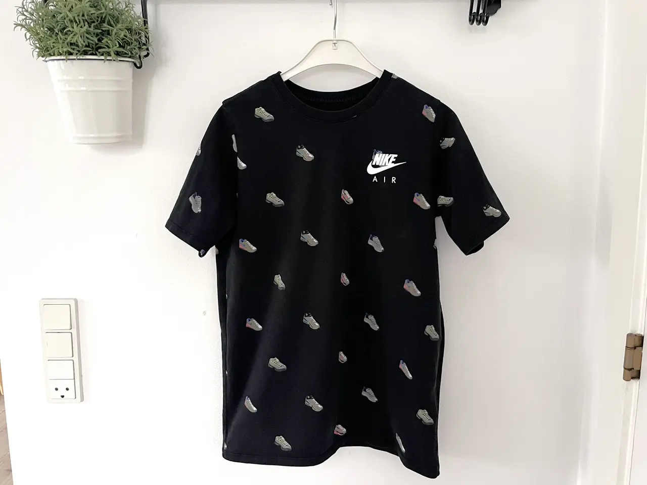 Billede 1 - Nike Sportswear Air Max Tee, T-shirt, Str 158