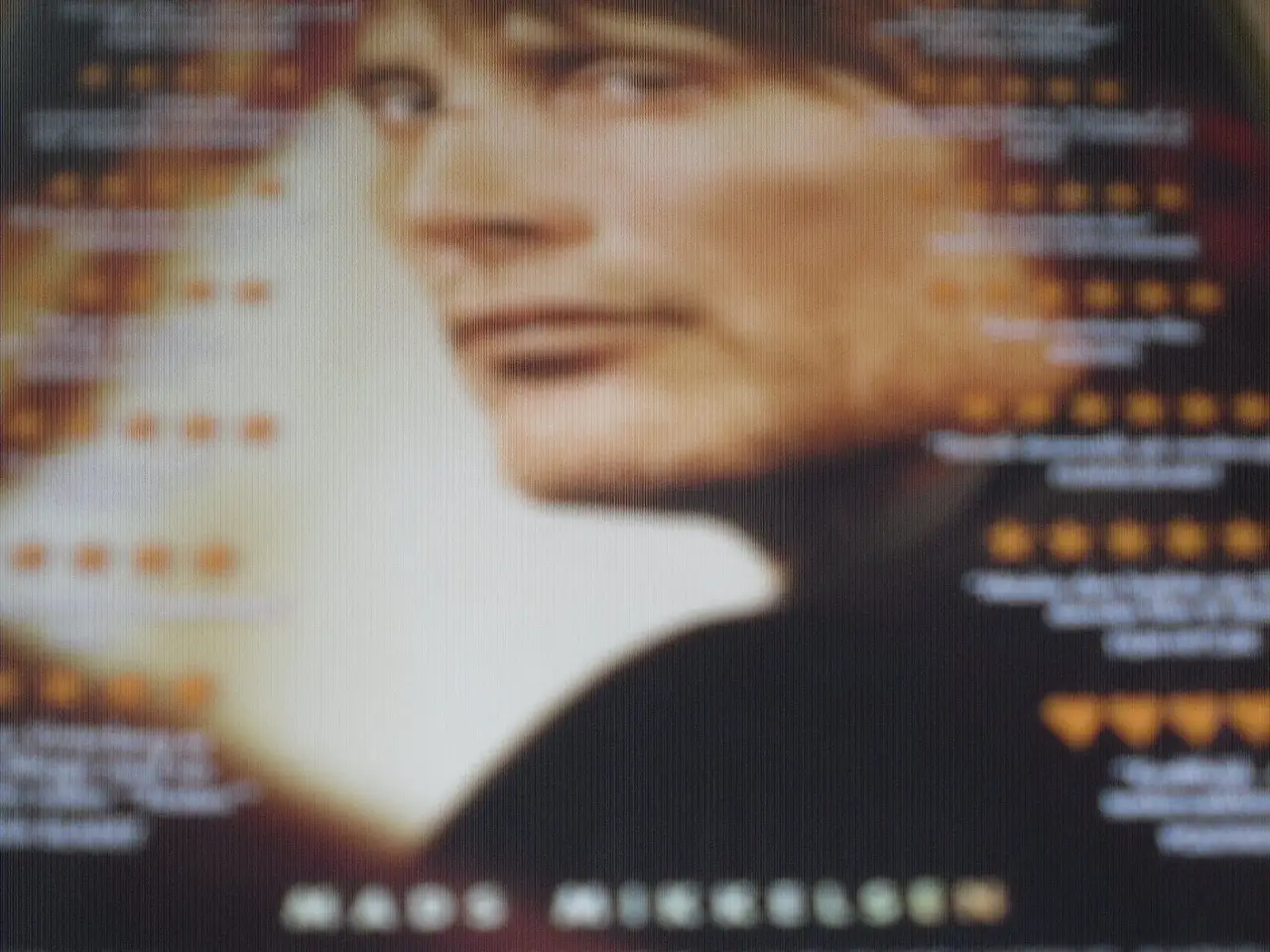 Billede 1 - MADS MIKKELSEN. Jagten og Prag.
