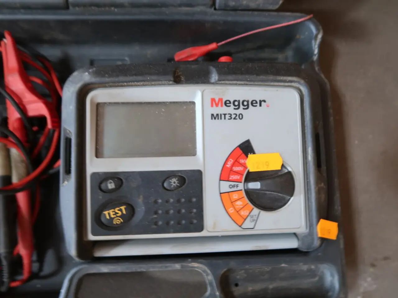 Billede 1 - Isolations- og gennemgangstester MEGGER MIT320