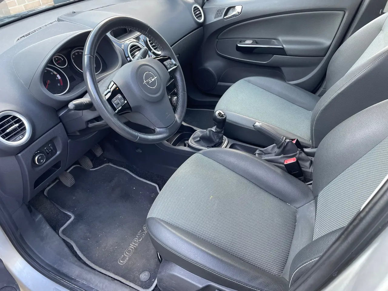 Billede 5 - Opel Corsa 1,4 16V Cosmo 1 ejers