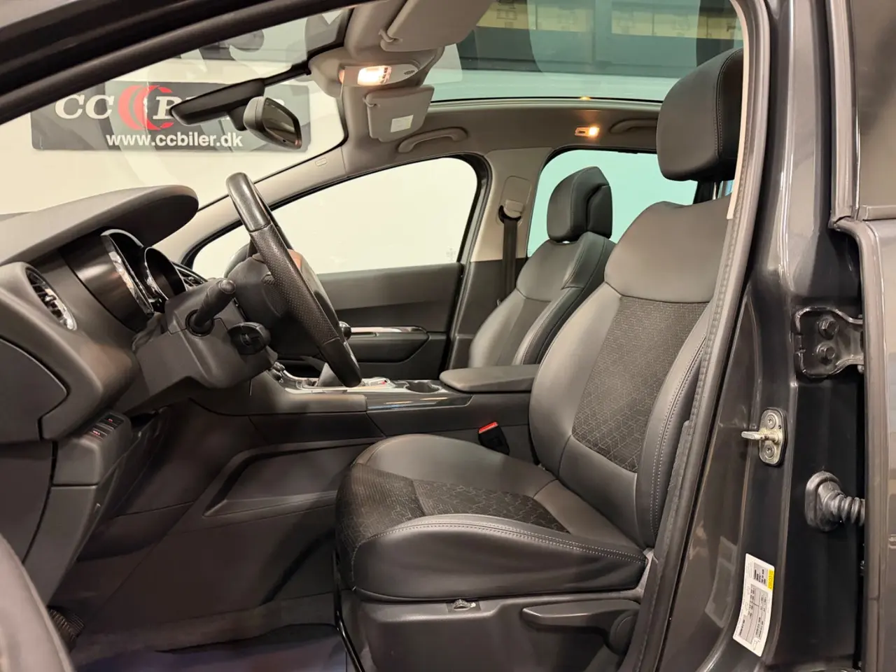 Billede 8 - Peugeot 3008 1,2 e-THP 130 Allure