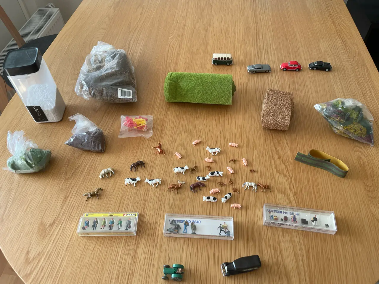Billede 10 - Stor Märklin samling – tog, skinner, huse, landska