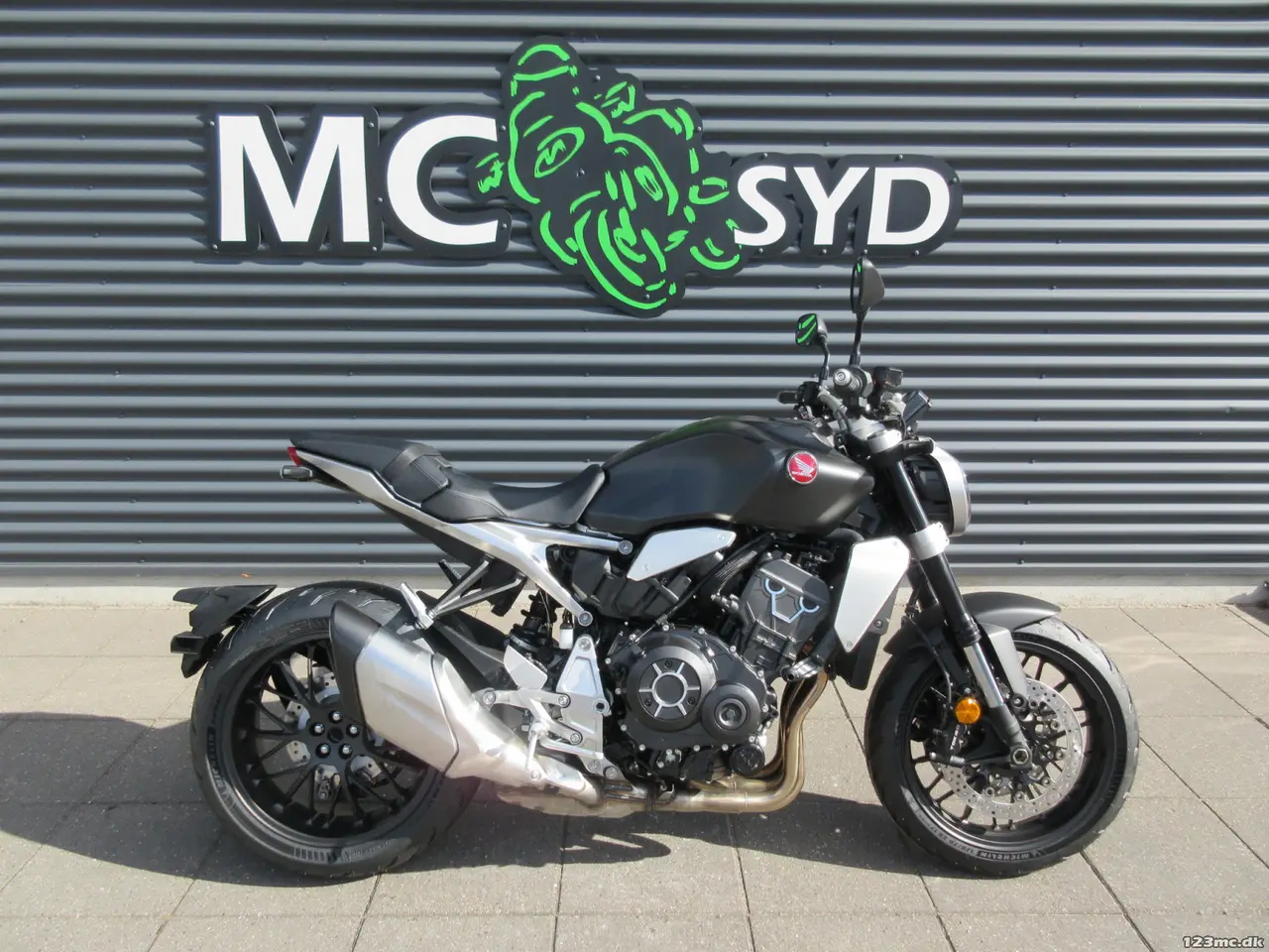 Billede 1 - Honda CB 1000 R MC-SYD BYTTER GERNE 5 ÅRS FABRIKS GARANTI
