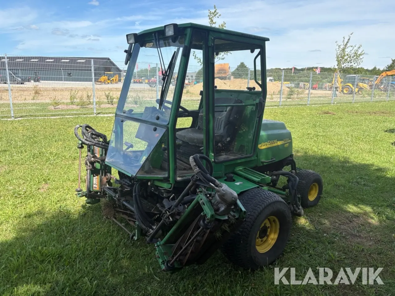 Billede 1 - Græsslåmaskine John Deere 3235B