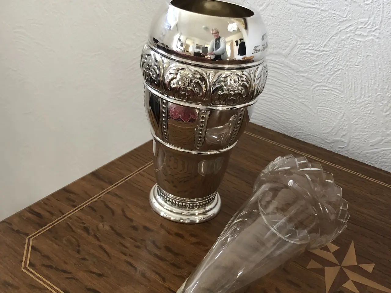 Billede 6 - Gl. Sølvplet vase med glasindsats.