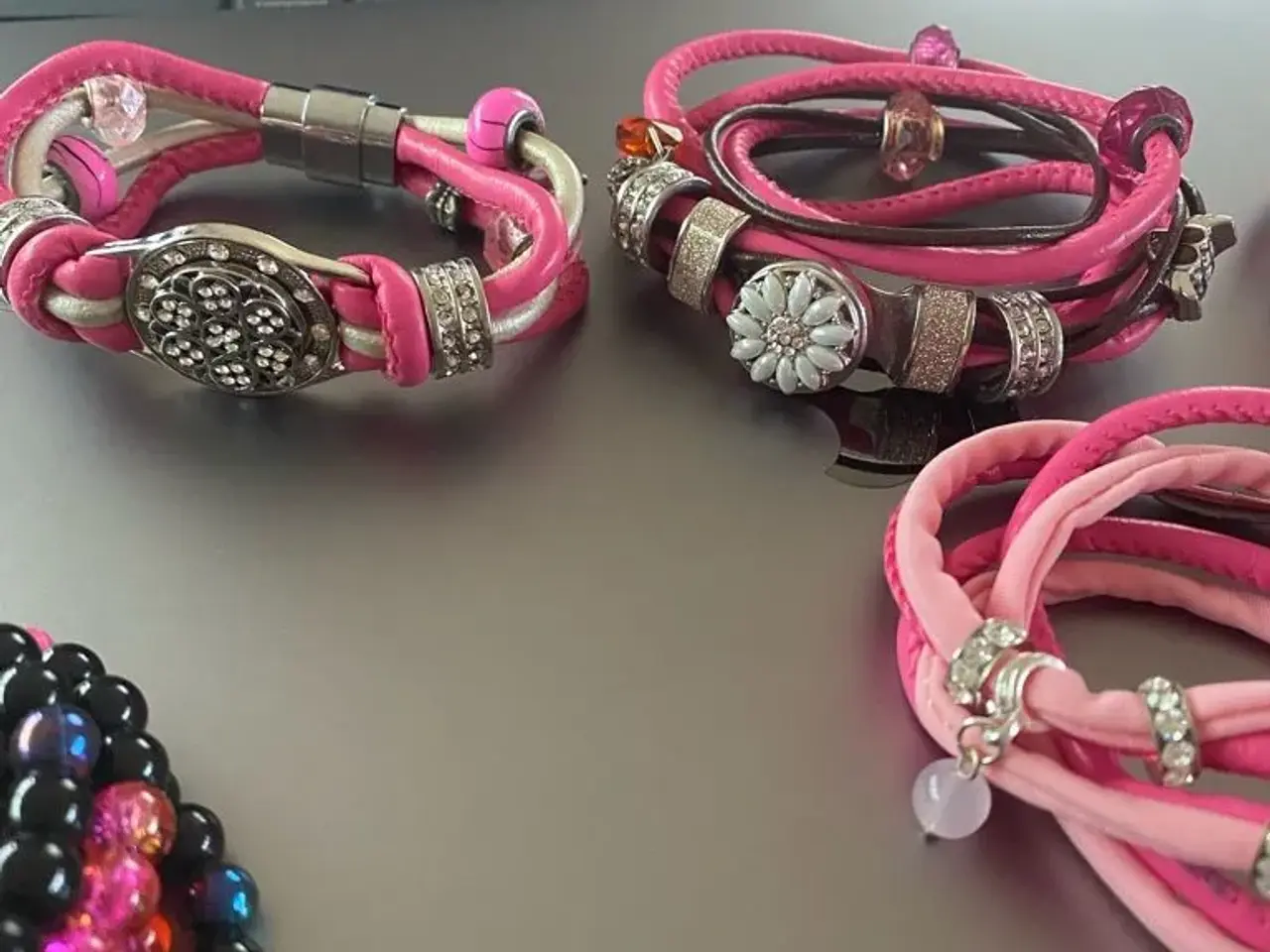 Billede 1 - Flotte armbånd
