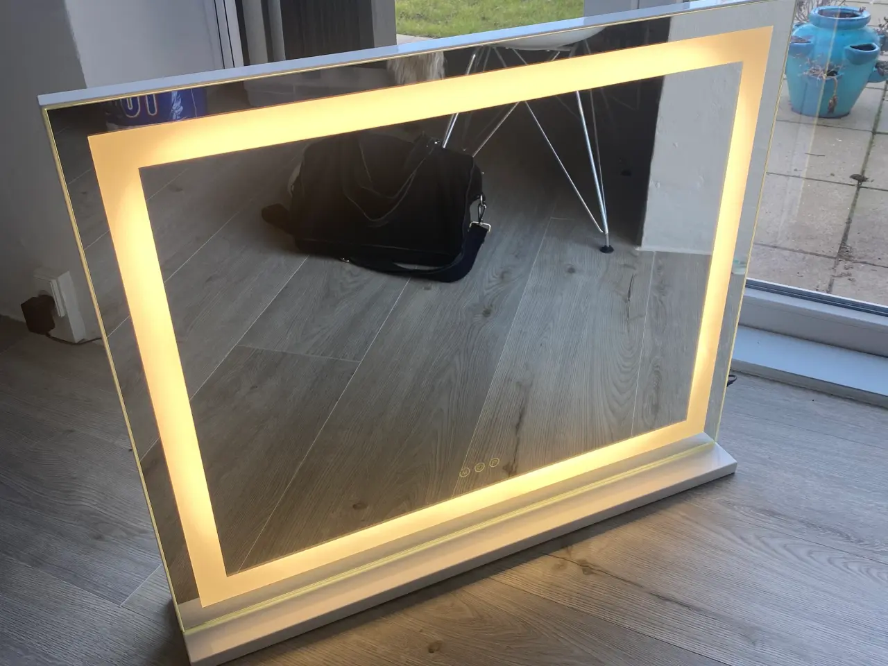 Billede 1 - Makeup spejl med justerbar lys