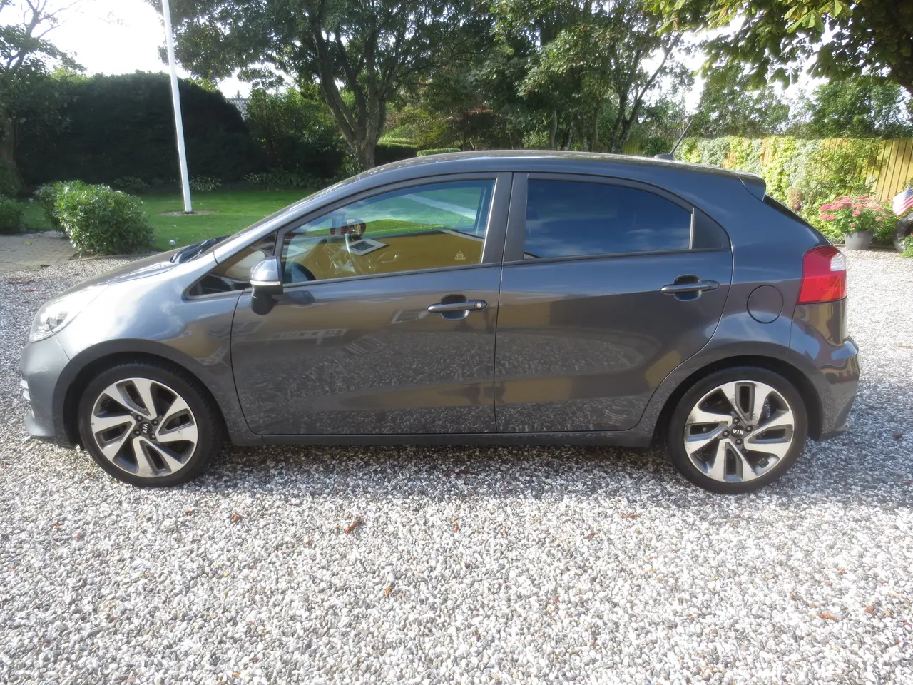 Billede 10 - Pæn Kia Rio 1.2 i År 16 Nysynet.