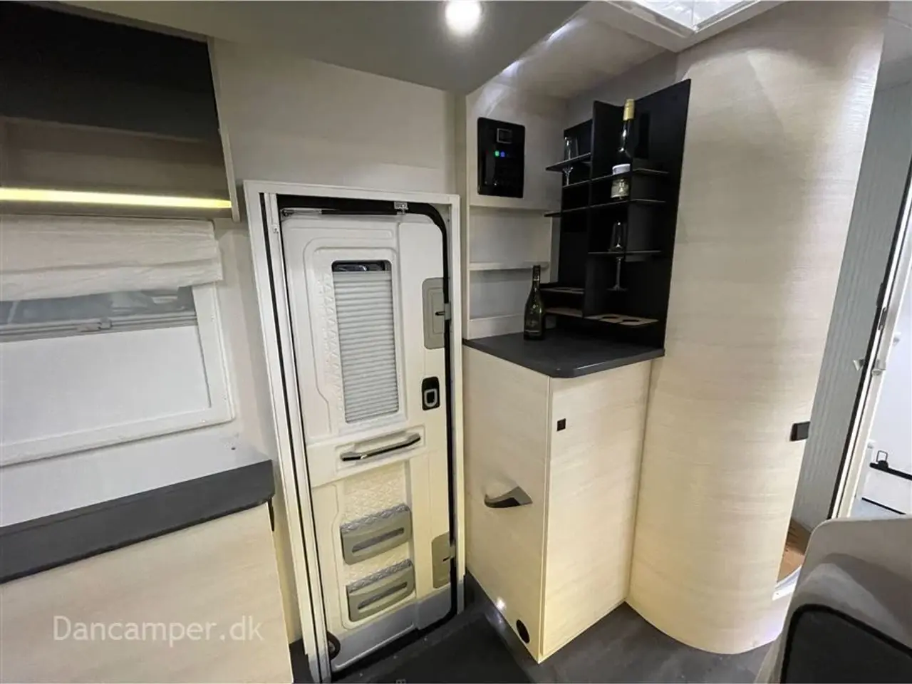 Billede 25 - 2024 - Chausson 660 Titanium ULTIMATE UNDER KLARGØRING! Chausson 660 Titanium ULTIMATE, Elcykelholder, Lithiumbatterier, Induktionsplade, 3000W inverter
