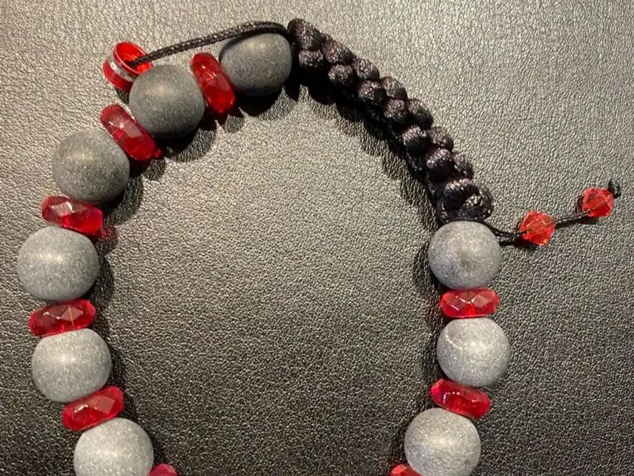 Billede 2 - Flotte nye armbånd