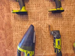 Ryobi ONE+ værktøjsholder – 3D-printet vægholder