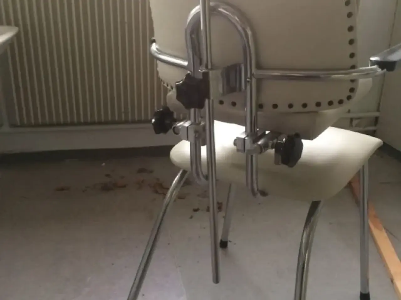 Billede 2 - Retro.  Gammel frisør / tandlægestol