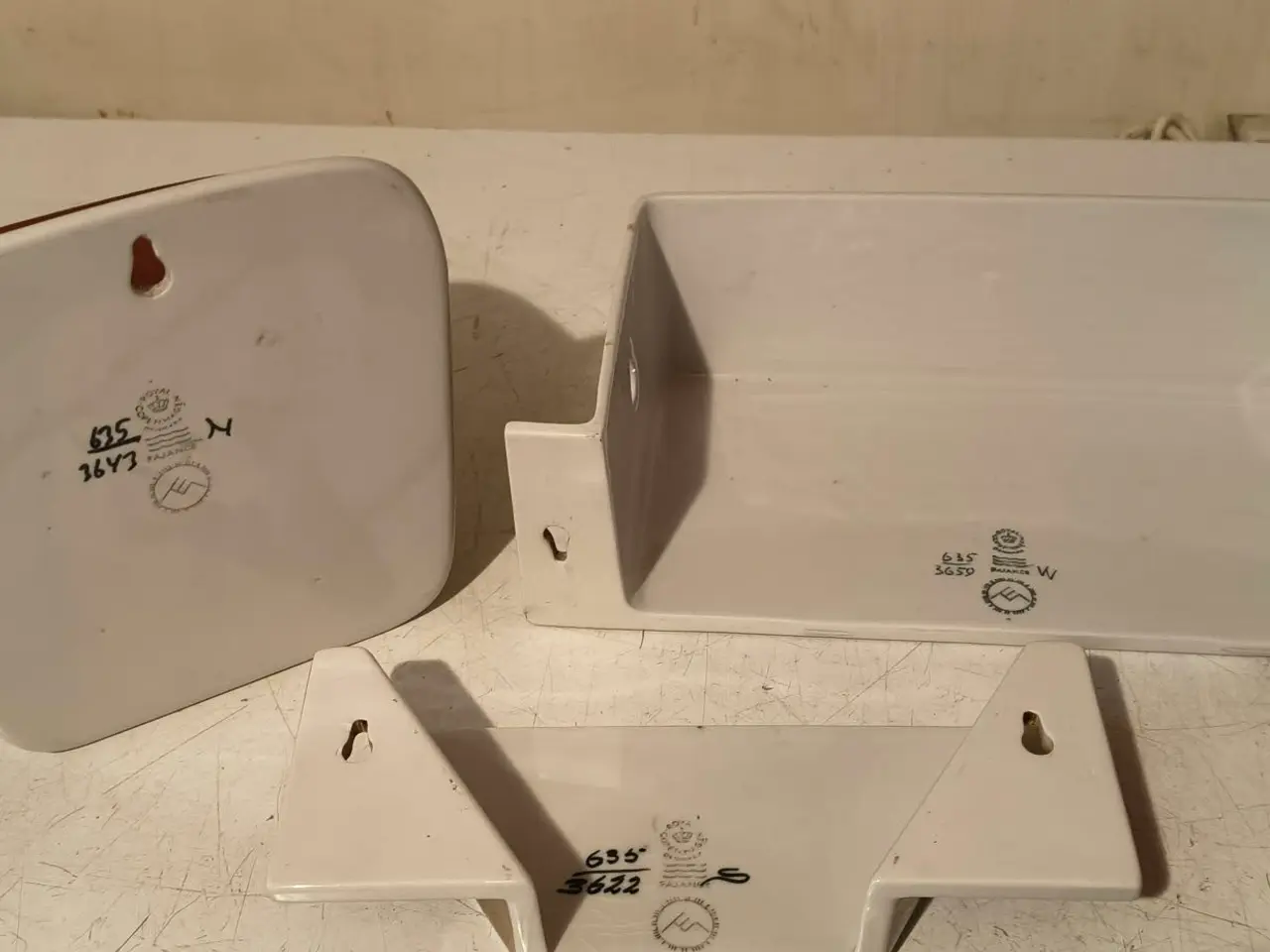 Billede 2 -  saltkar og køkkenrulleholder og filter holder 