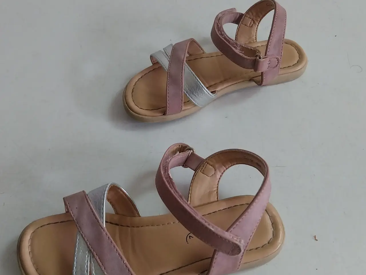 Billede 2 - Sandaler str. 28