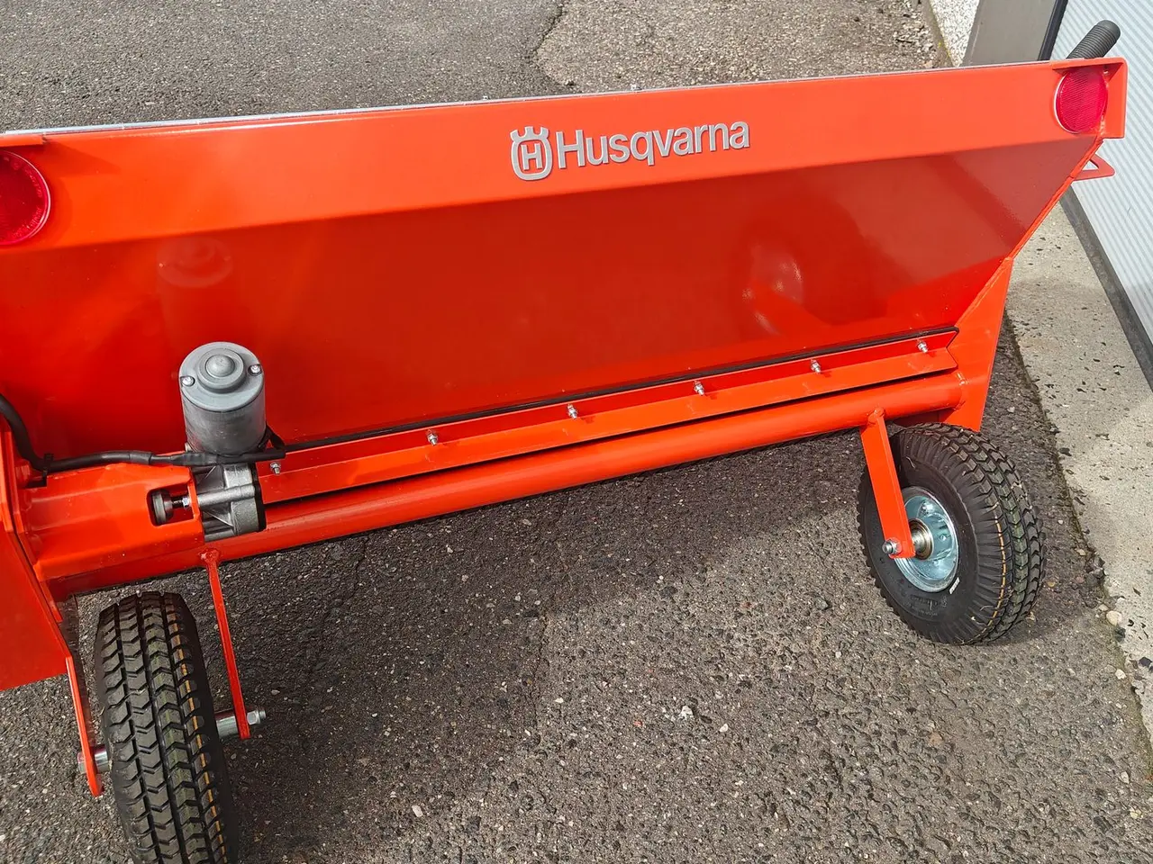 Billede 3 - Husqvarna Valseudlægger Elektrisk drevet