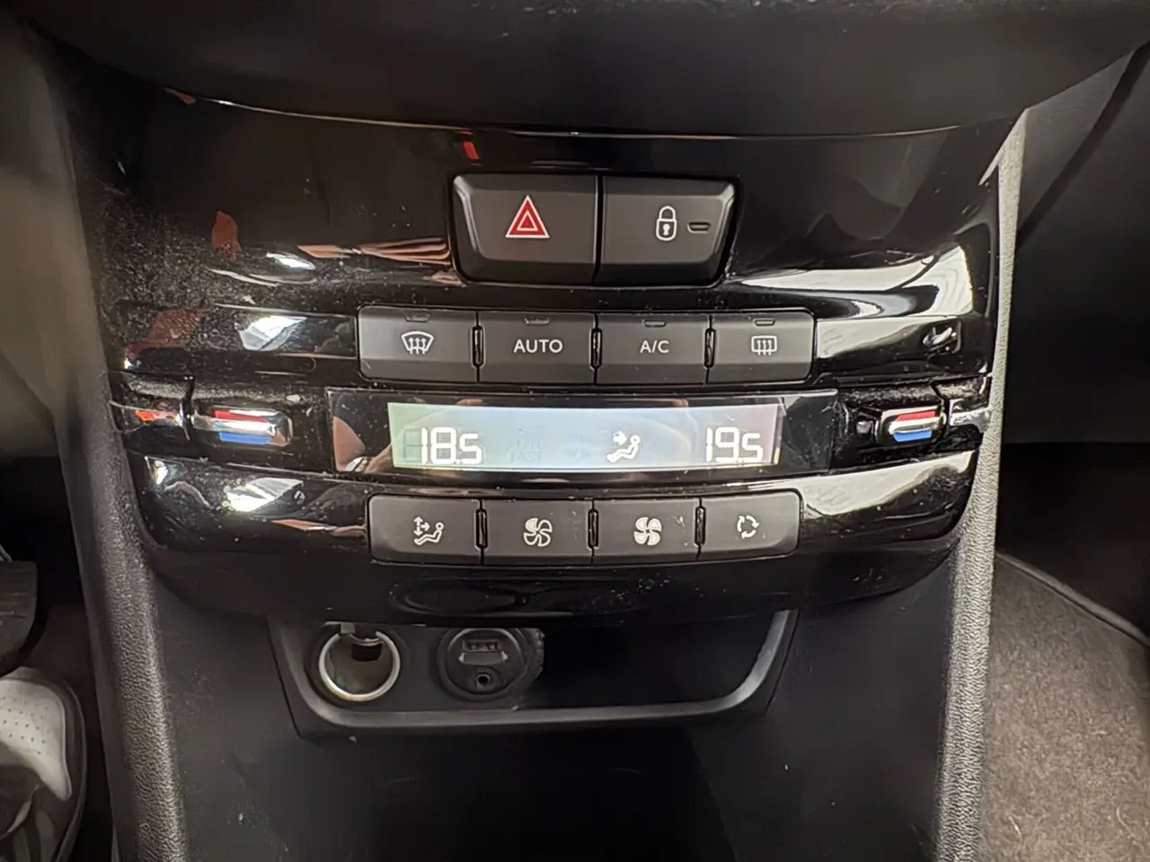 Billede 13 - Peugeot 208 1,2 VTi Active 82HK 5d