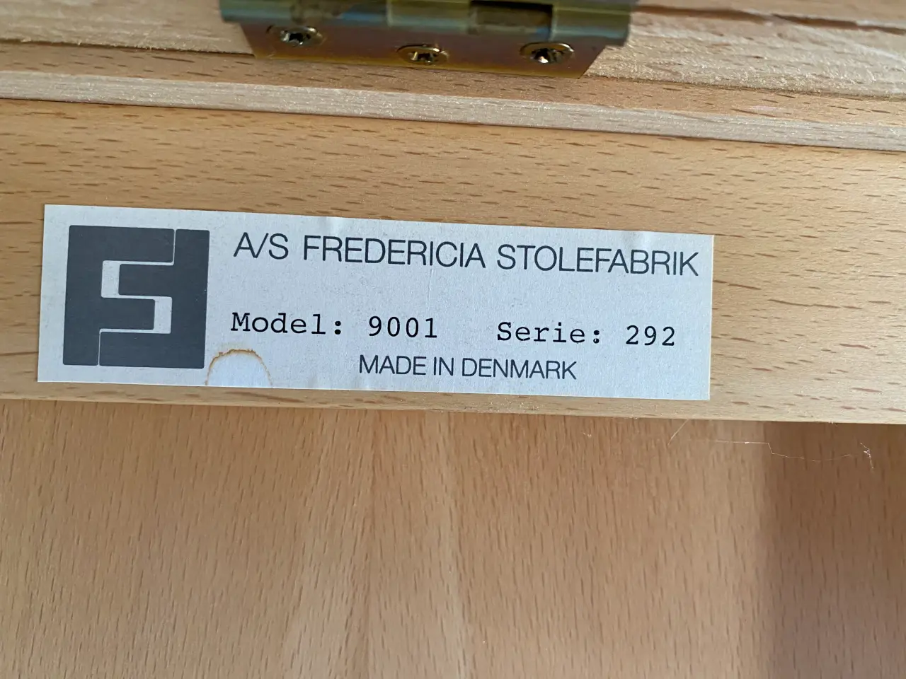 Billede 4 - Skrivebord der kan foldes sammen