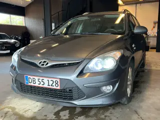 Billig St.car med plader og syn.