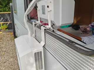 Mobil aircondition til campingvogn og autocamper
