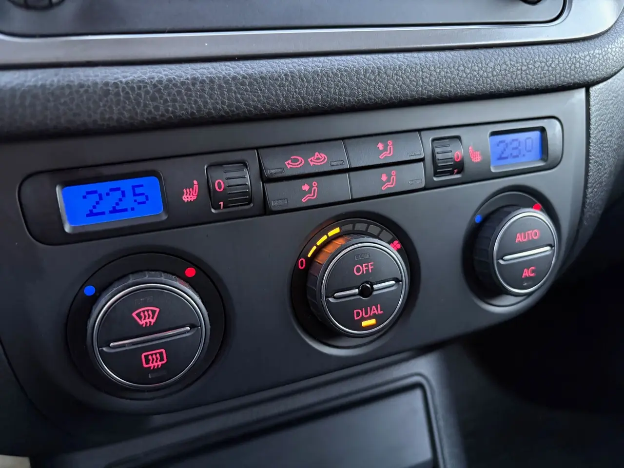 Billede 11 - VW Tiguan 2,0 TDi 140 Sport & Style 4Motion Van