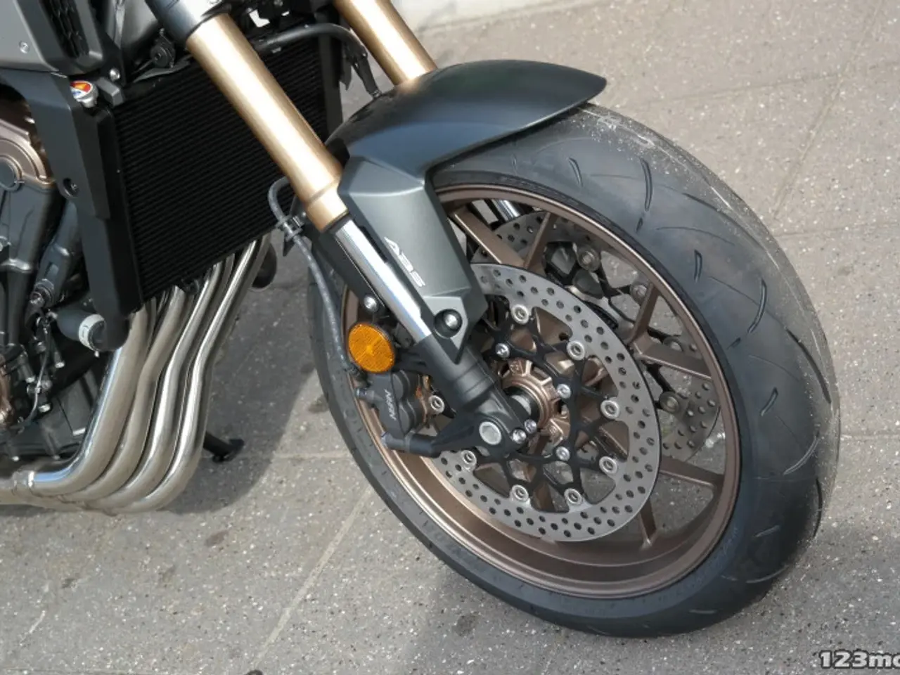 Billede 13 - Honda CB 650 RC MC-SYD BYTTER GERNE
