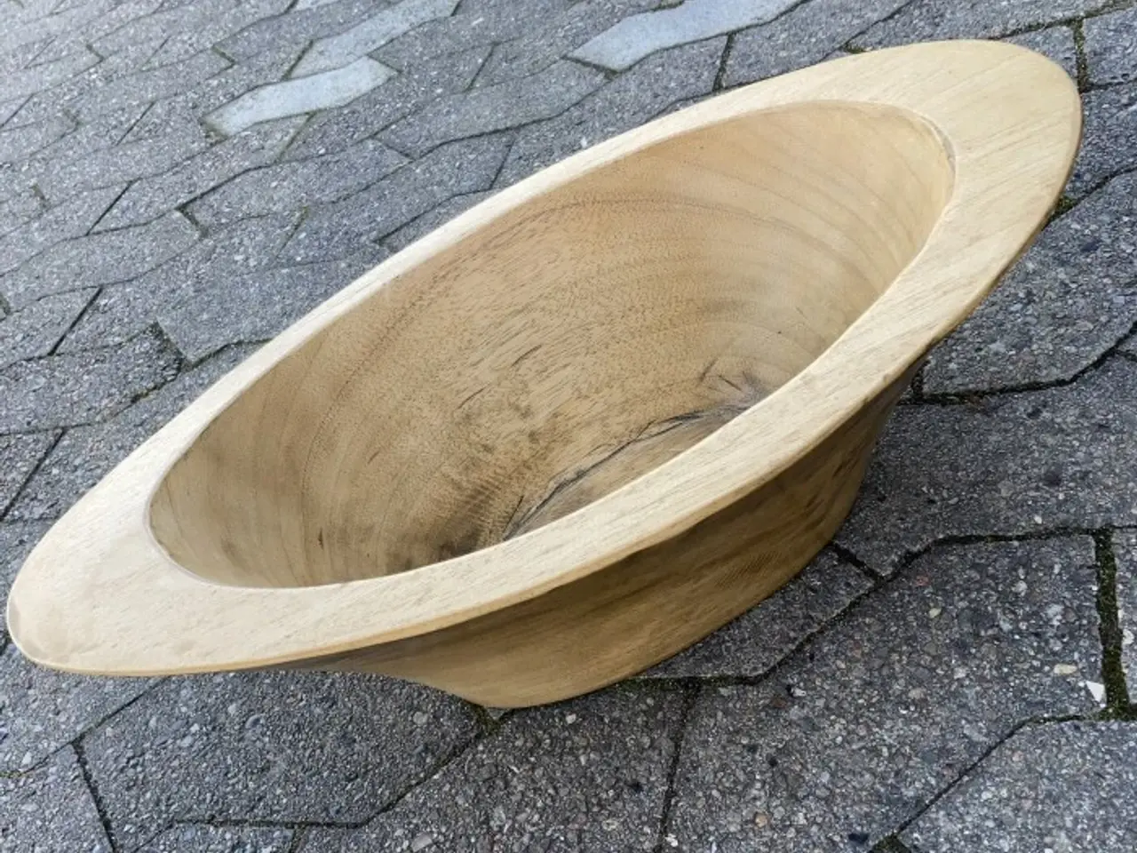 Billede 1 - Stort skønt træfad. 52 x 29 cm og 14 cm høj