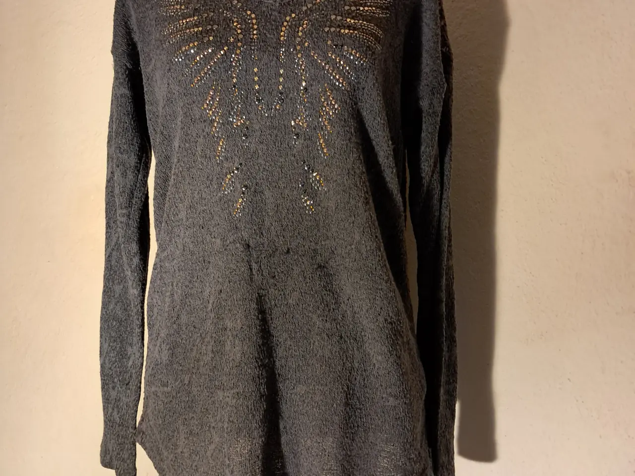 Billede 1 - Cream str. M bluse
