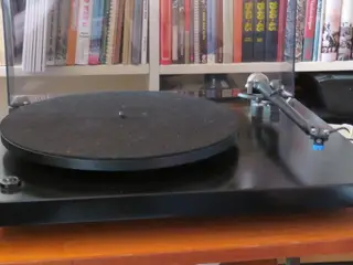 Rega  Planar 2