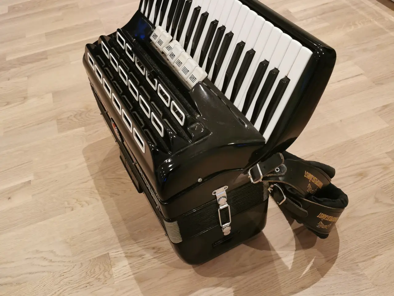 Billede 3 - Harmonika Hagström 